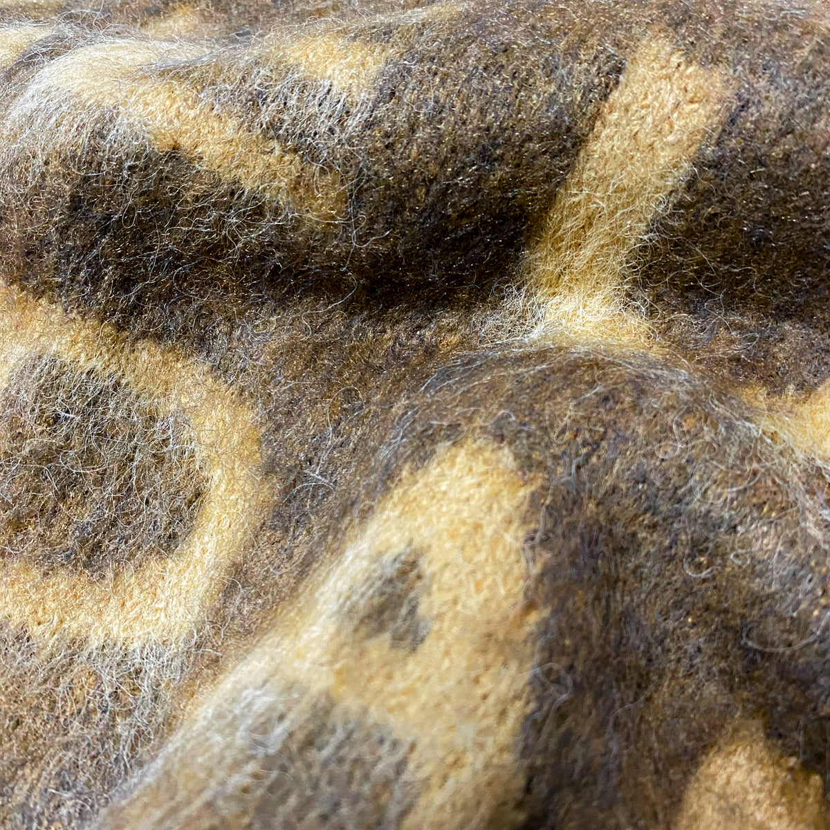 UDARKIE MOHAIR SWEATER