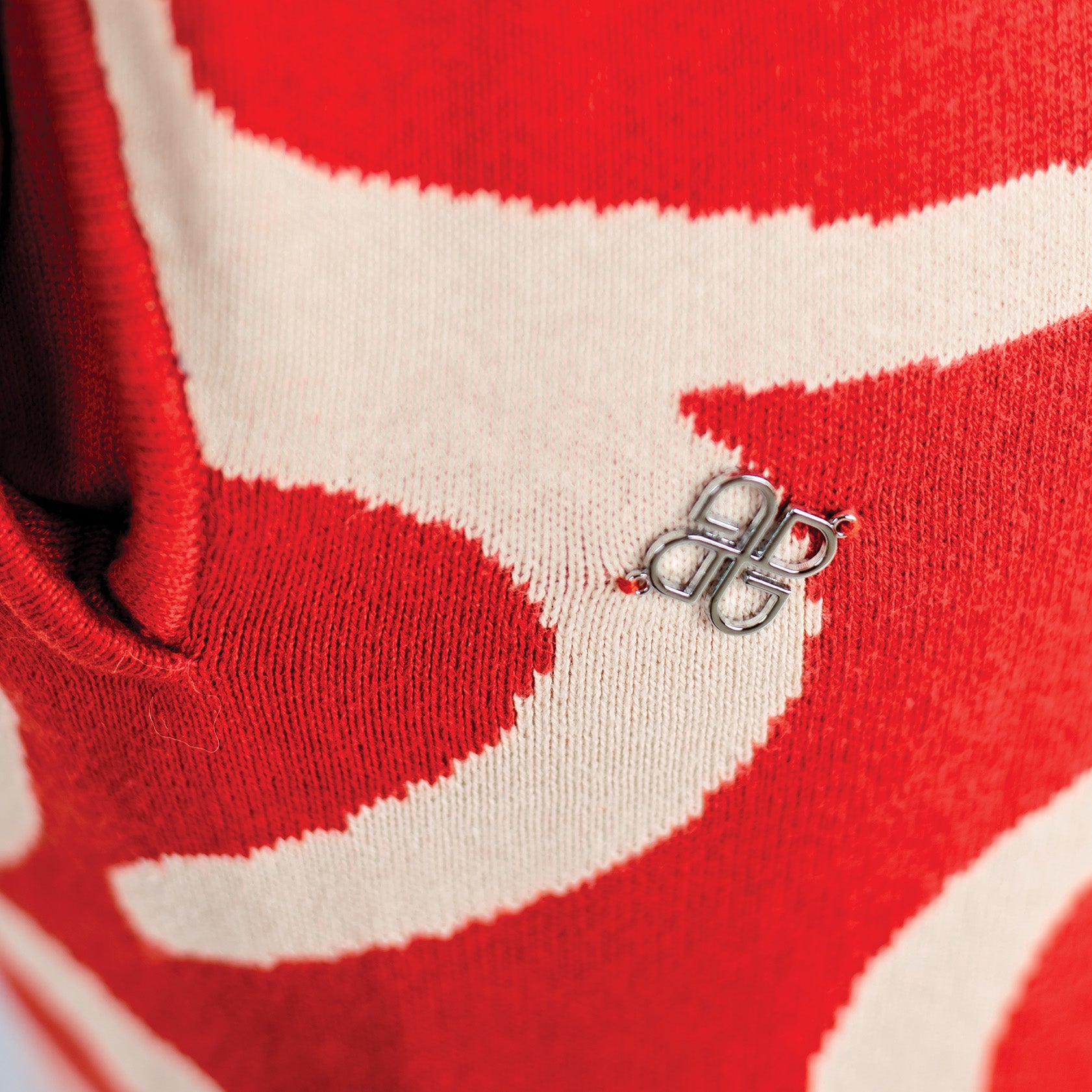 Udarkie infinite metallic pin